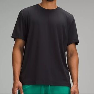 Men’s Lululemon XL black t-shirt